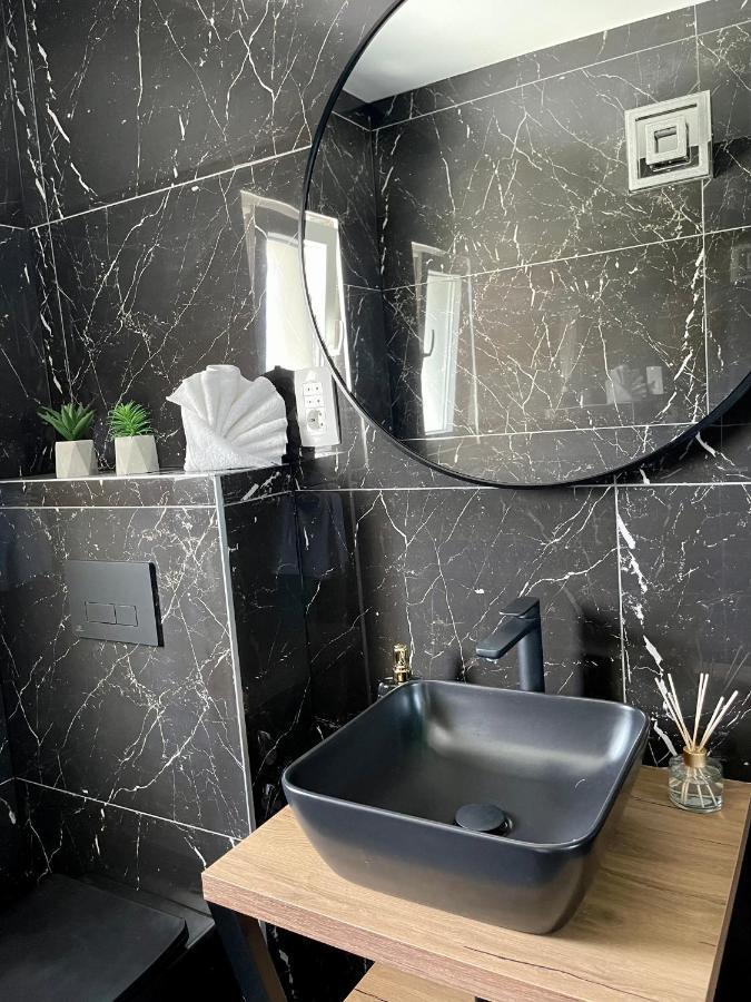 Elite Rooms Split - Free Parking Екстериор снимка