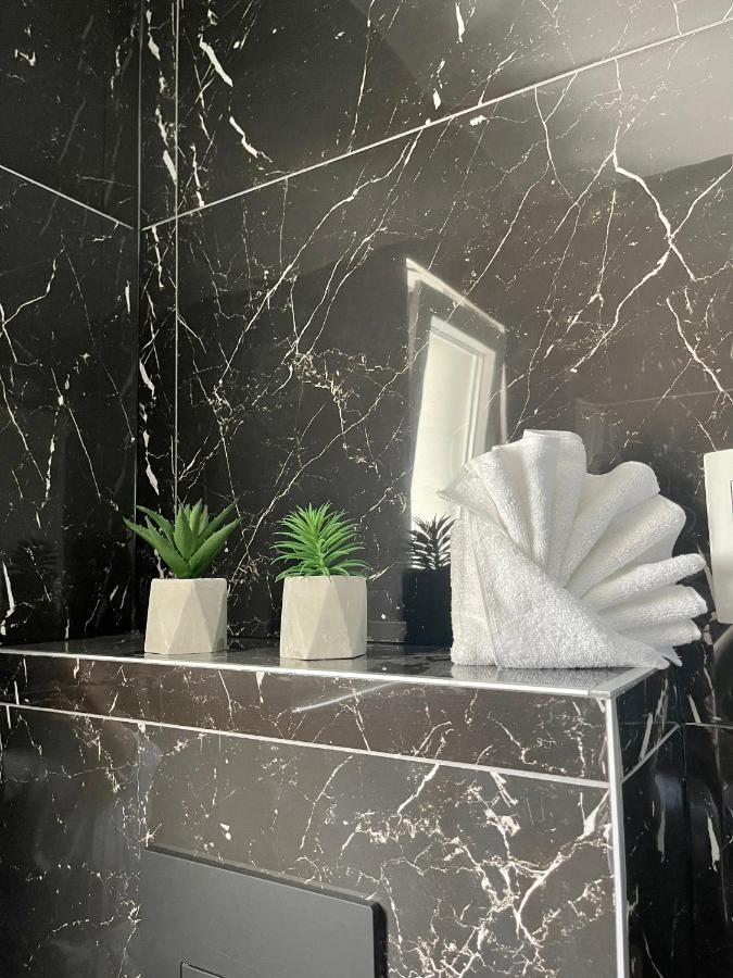 Elite Rooms Split - Free Parking Екстериор снимка