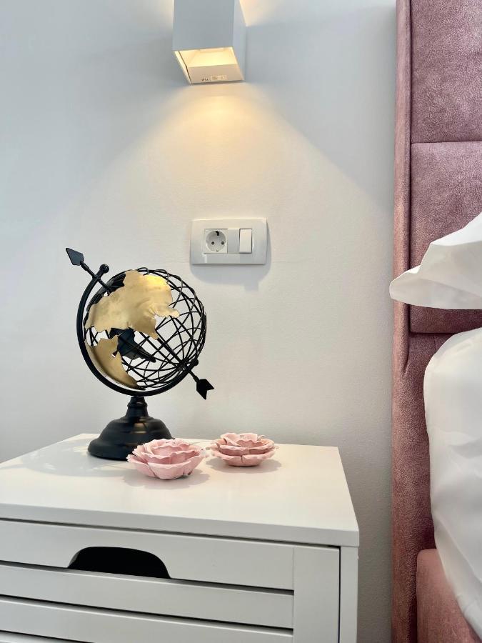 Elite Rooms Split - Free Parking Екстериор снимка